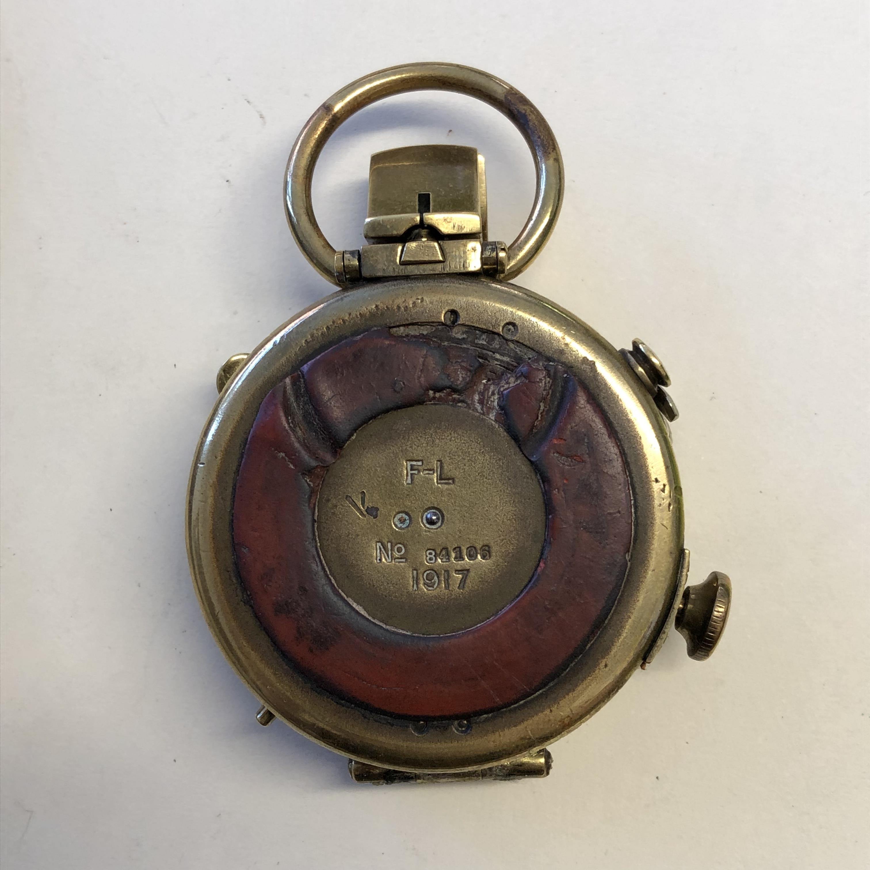 WWI 1917 PRISMATIC MILITARY FIELD POCKET COMPASS WITH LEATHER CASE, STAMPED '1917 - R. - Image 2 of 8