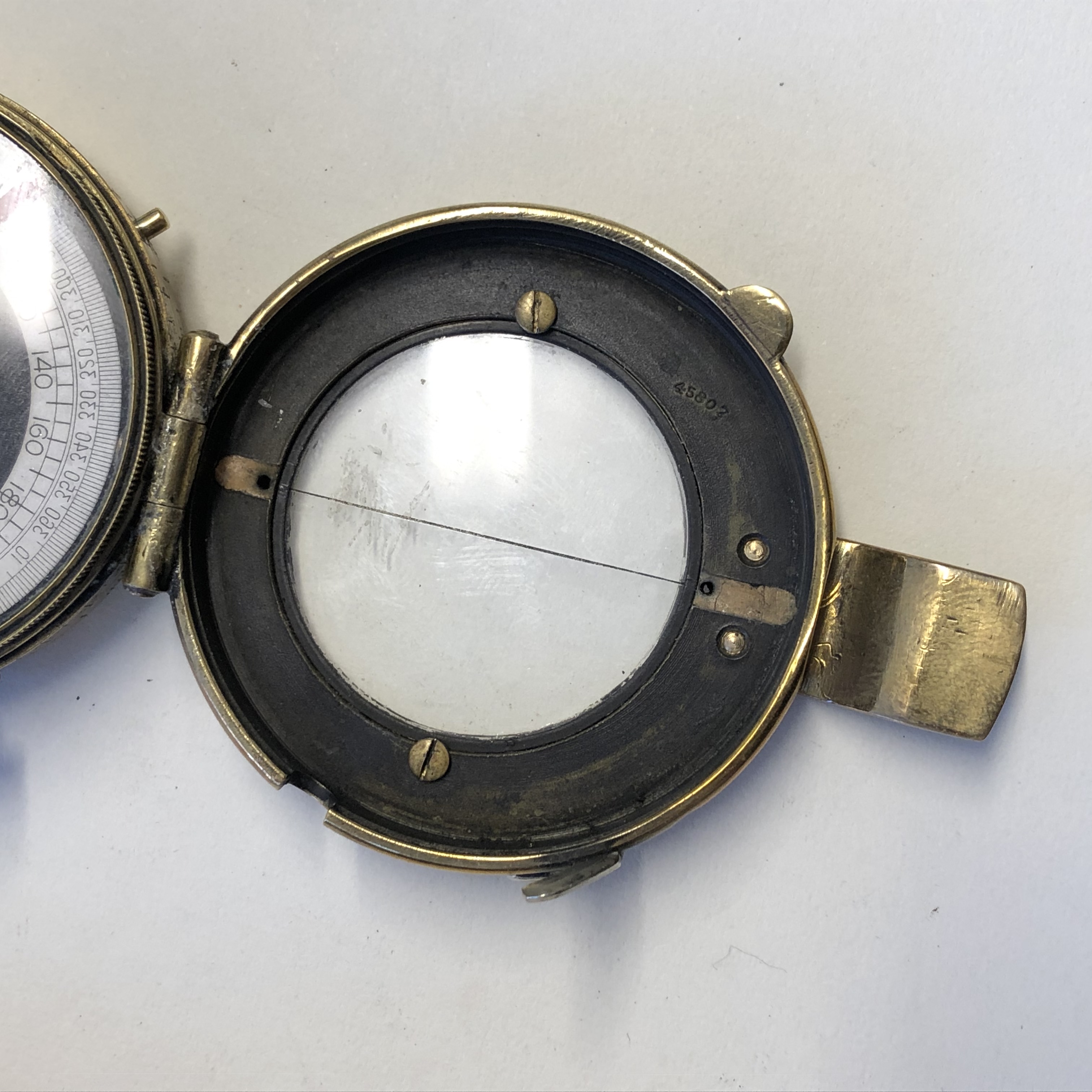 WWI 1917 PRISMATIC MILITARY FIELD POCKET COMPASS WITH LEATHER CASE, STAMPED '1917 - R. - Image 5 of 8