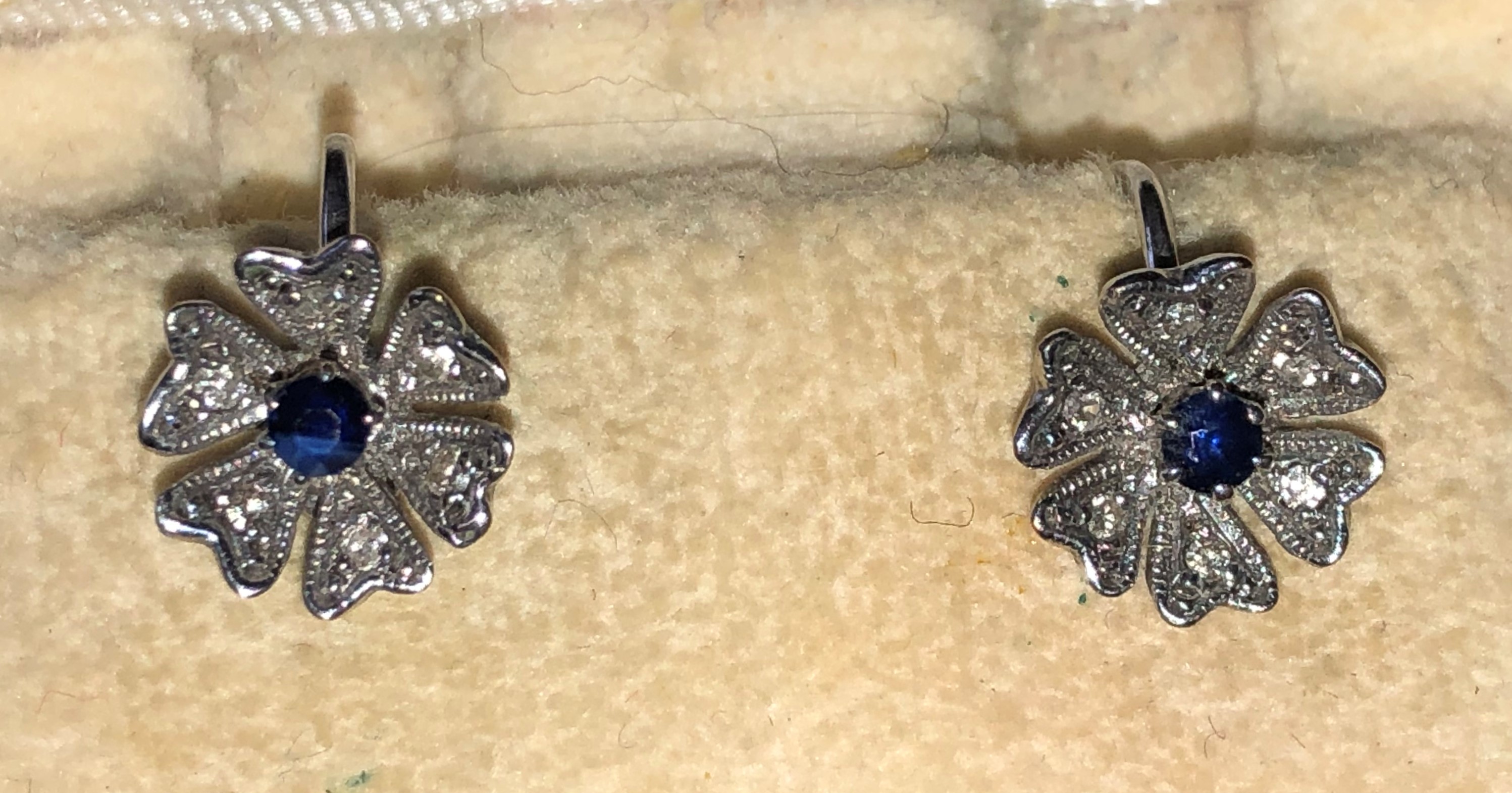 PAIR OF 9CT WHITE GOLD SAPPHIRE AND DIAMOND CLUSTER EARRINGS WITH SCREW BACK FITTINGS