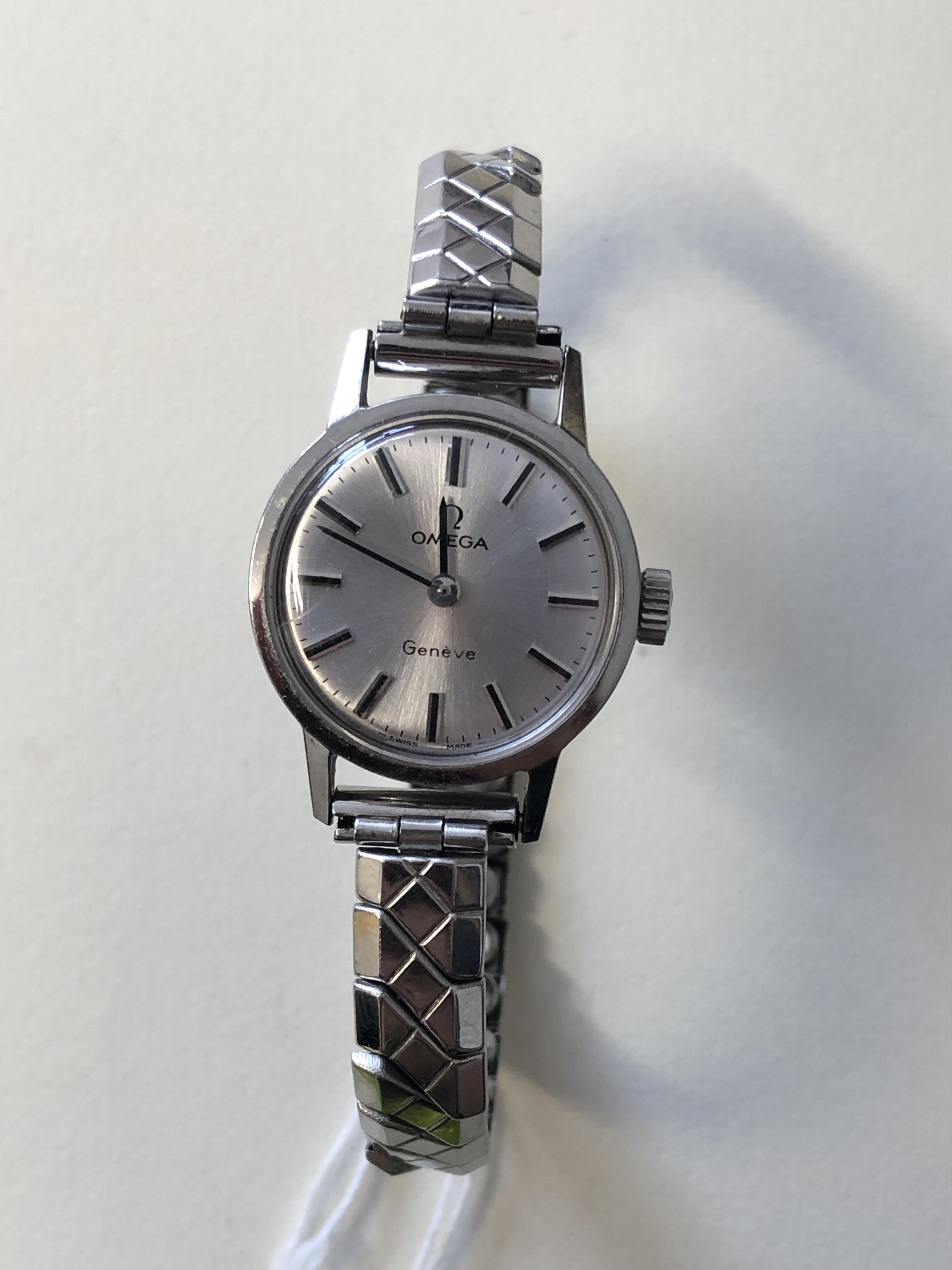 LADIES STAINLESS STEEL OMEGA GENEVE MANUAL WRIST WATCH ON EXPANDING BRACELET - Image 4 of 4