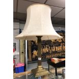 BRASS CORINTHIUM COLUMN TABLE LAMP ON STEPPED BASE 47CM HIGH