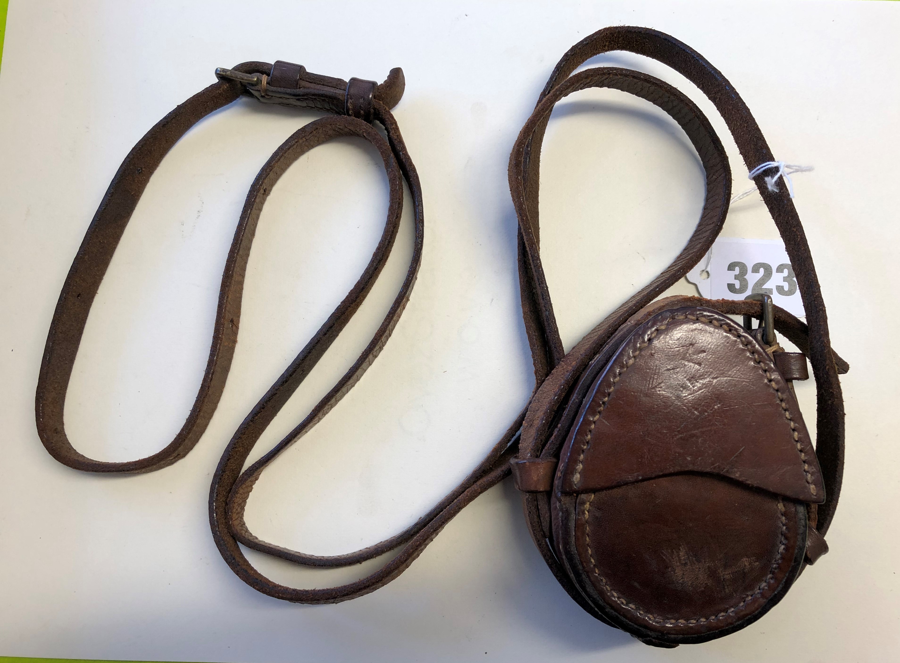 WWI 1917 PRISMATIC MILITARY FIELD POCKET COMPASS WITH LEATHER CASE, STAMPED '1917 - R. - Image 7 of 8