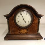 EDWARDIAN MAHOGANY AND BURRWOOD MARQUETRY INLAID ARCH TOP TIMEPIECE WITH KEY 22CM W X 20CM H APPROX