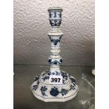 19TH CENTURY MEISSEN DEUTSCHE BLUMEN CANDLESTICK 18CM H APPROX