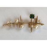 14K GOLD PEARL AND EMERALD MODERN BROOCH 8.