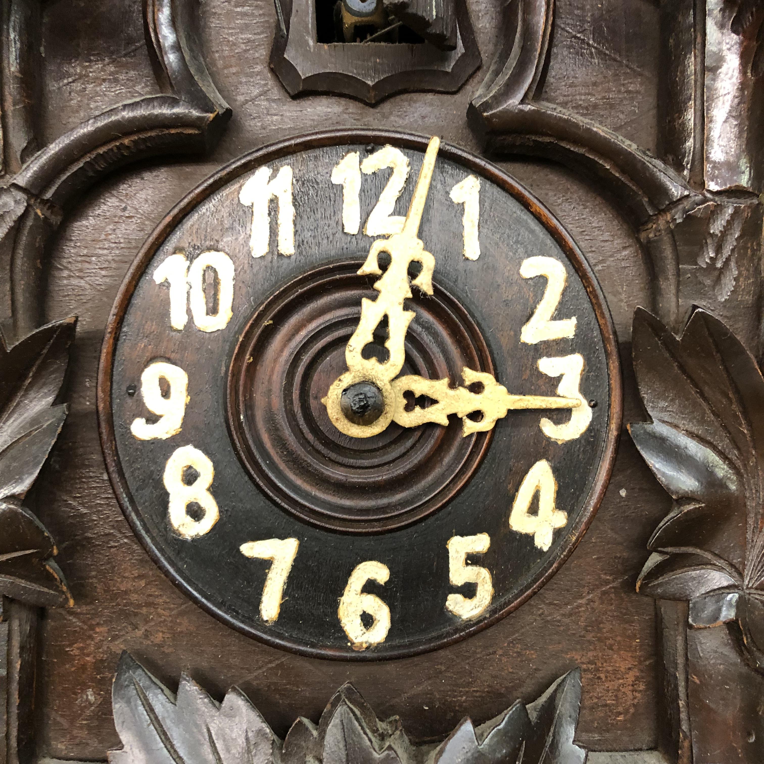 LATE 19TH CENTURY/EARLY 20TH CENTURY BAVARIAN CARVED CUCKOO CLOCK, - Image 3 of 5