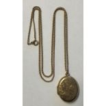 9CT GOLD OVAL LOCKET ON BELCHER LINK CHAIN 9.1G APPROX.