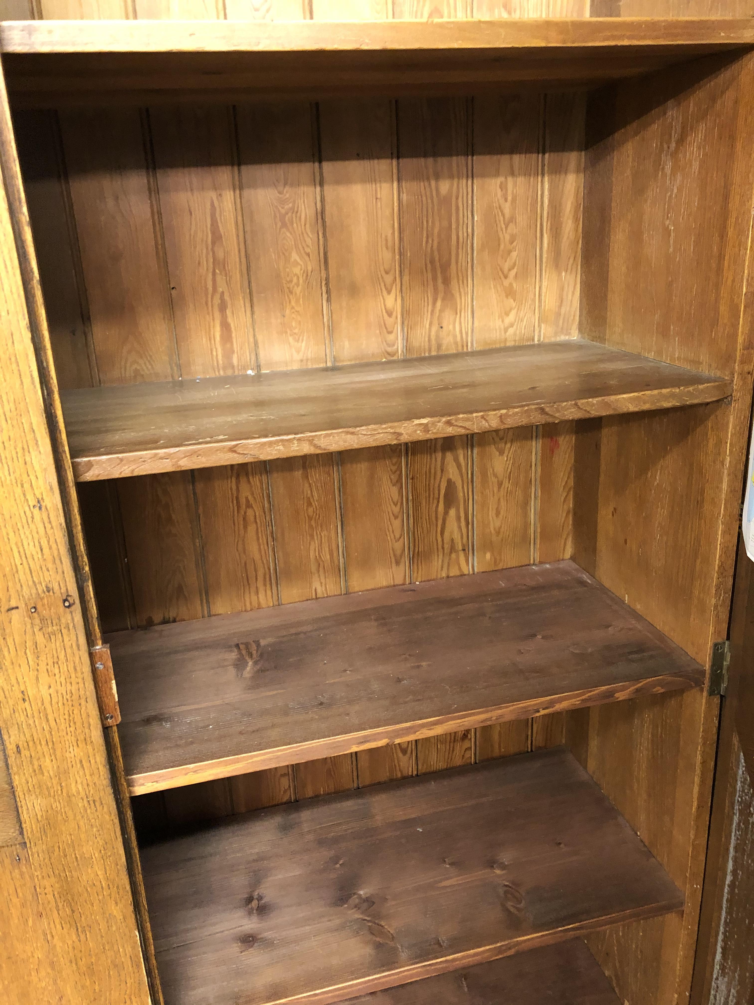 EDWARDIAN OAK NARROW CUPBOARD WITH MOULDED CORNICE, - Image 3 of 3