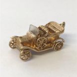 9CT GOLD NOVELTY "CHITTY CHITTY BANG BANG" CAR CHARM 7G APPROX.