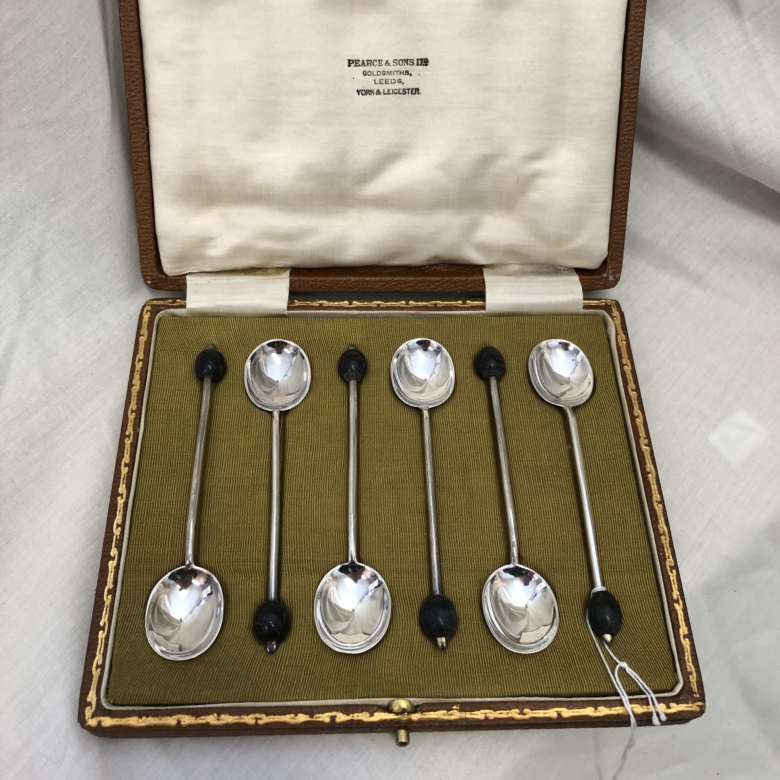 CASED SET OF SIX SILVER COFFEE BEAN FINIAL SPOONS, - Image 4 of 6