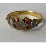 18CT GOLD MOONSTONE AND AMETHYST RING 2G APPROX