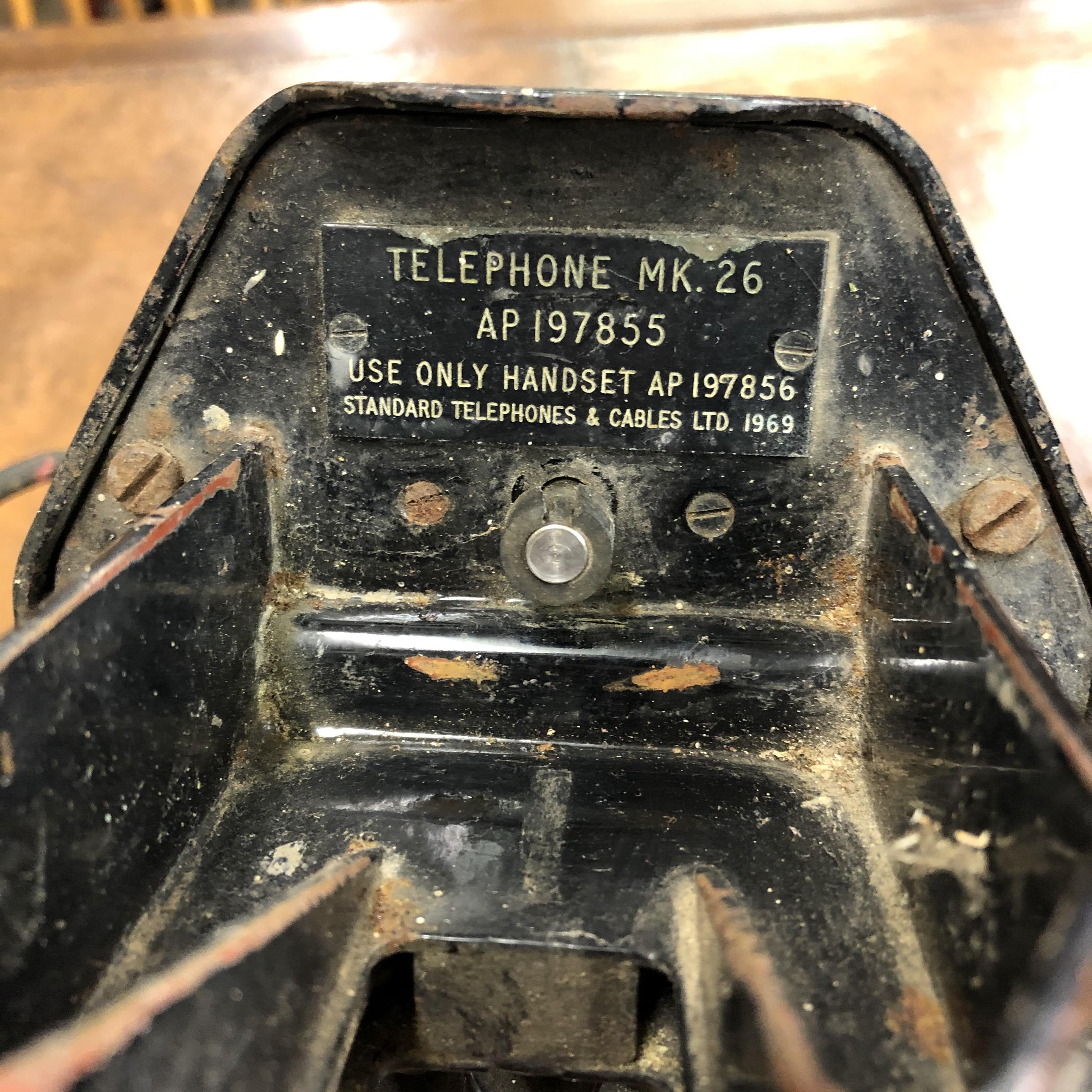 MILITARY STYLE FIELD TELEPHONE - Image 4 of 4