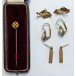 CASED UNMARKED YELLOW METAL STICK PIN, PAIR OF 9CT GOLD INGOT EARRINGS,