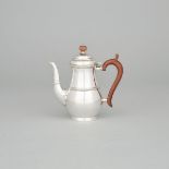 English Silver Small Coffee Pot, Goldsmiths & Silversmiths Co., London, 1929, height 6.7 in — 17 cm