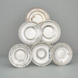 Six North American Silver Pierced Cake Plates, 20th century, largest diameter 9.9 in — 25.2 cm (6 Pi