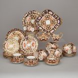 Royal Crown Derby 'Imari' (2451) Pattern Part-Service, 20th century, serving dish width 11.6 in — 29