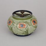 Macintyre Moorcroft Poppy Tobacco Jar, c.1910, height 4 in — 10.1 cm, diameter 5.7 in — 14.5 cm