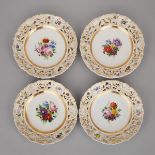 Four Vienna Flower-Painted and Gilt Reticulated Plates, 19th century, diameter 9.8 in — 25 cm (4 Pie