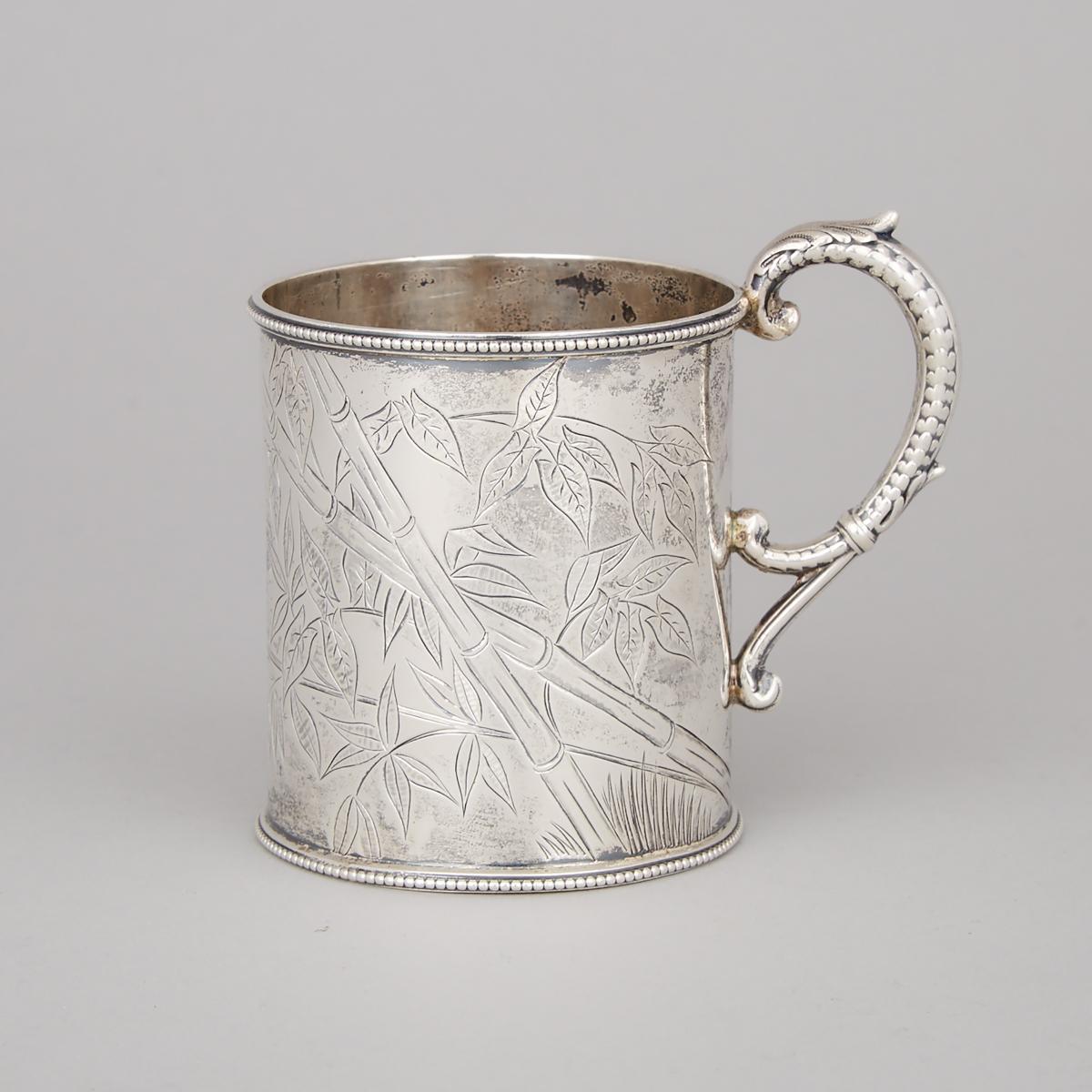 Late Victorian Silver Small Mug, Walker & Hall, Sheffield, 1900, height 3.6 in — 9.2 cm