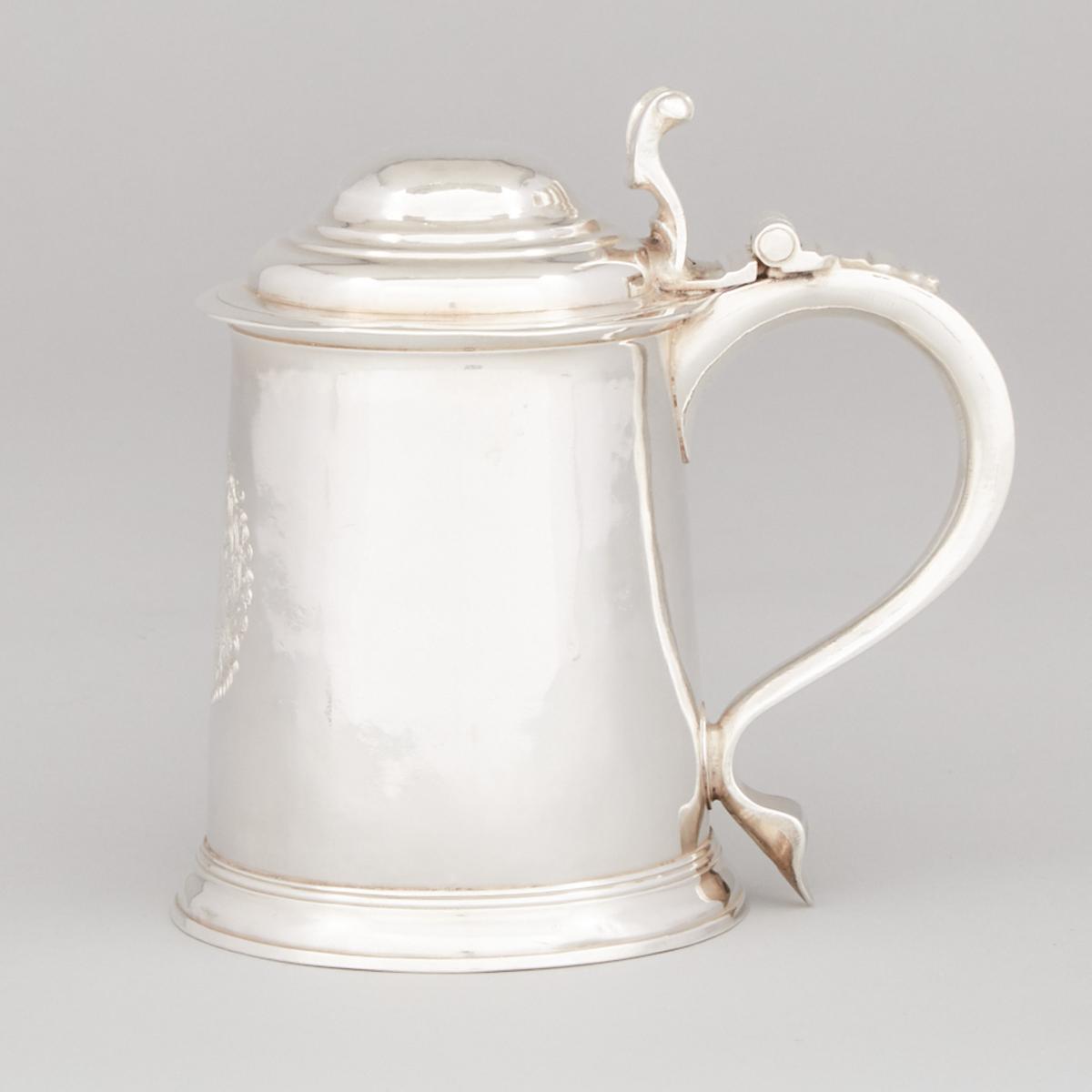 George II Silver Tankard, Edward Pocock, London, 1729, height 5.7 in — 14.5 cm