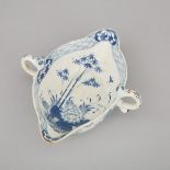 Bow Blue and White Double-Lipped Sauce Boat, c.1755, length 7.7 in — 19.6 cm