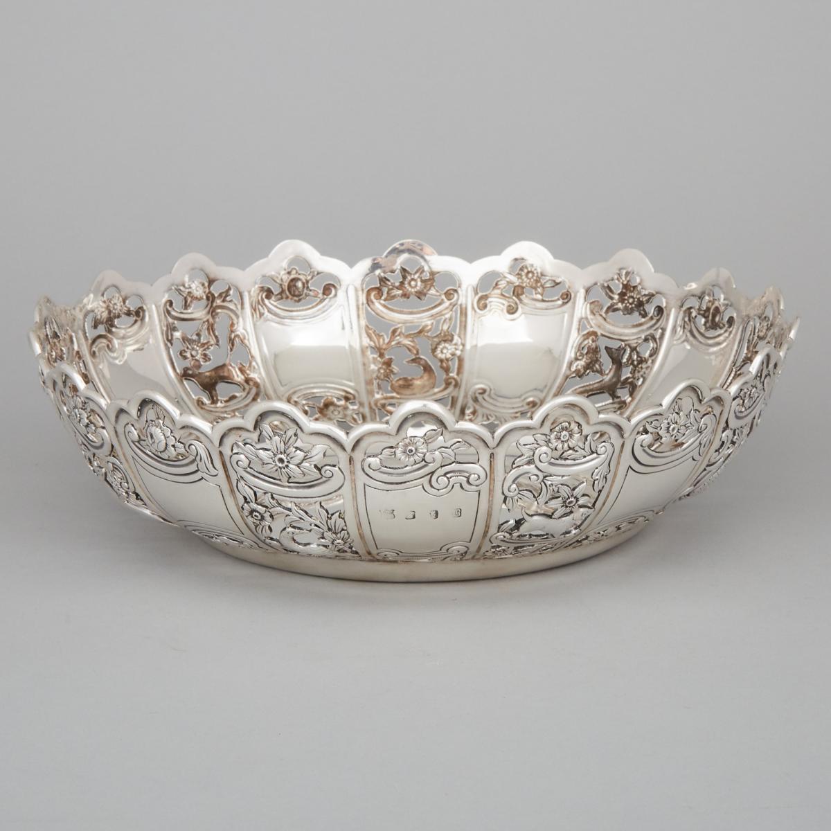 Late Victorian Irish Silver Pierced Bowl, William Gibson & John Lawrence Langman, Dublin, 1897, diam