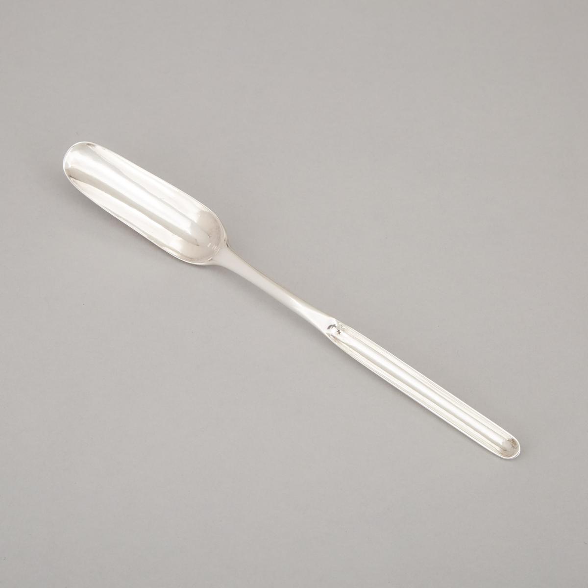 George III Irish Silver Marrow Scoop, John Osborne, Dublin, 1774, length 8.6 in — 21.9 cm