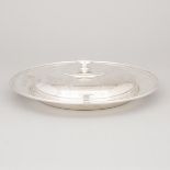 Canadian Silver Covered Serving Dish, Henry Birks & Sons, Montreal, Que., 20th century, diameter 13.