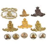 5 RA cap badges: KC fixed wheel, (2, one with brooch pin), moveable wheel, small and ERII officers