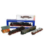 A small quantity of Continental HO model railway. Fleischmann DR class 50 2-10-0 tender