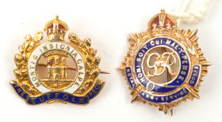 2 small enamelled 9ct gold sweetheart brooches, Geo VI RASC and Suffolk Regt, both marked 9ct.