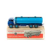 Dinky Supertoys Foden 14-Ton Tanker (504). An early DG example with dark blue cab and chassis with