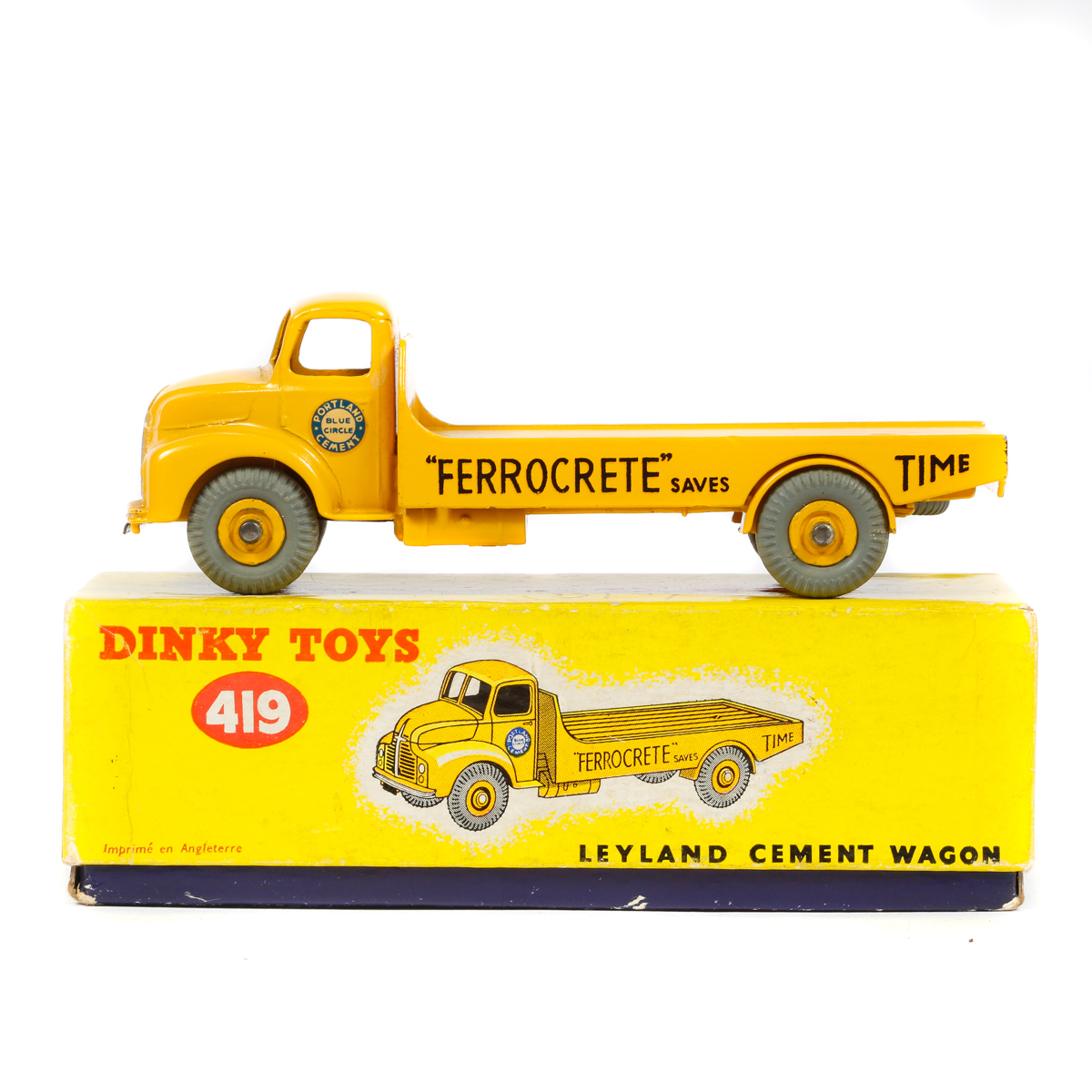 Dinky Toys Leyland Cement Wagon (419). In deep yellow 'PORTLAND CEMENT BLUE CIRCLE/FERROCRETE'