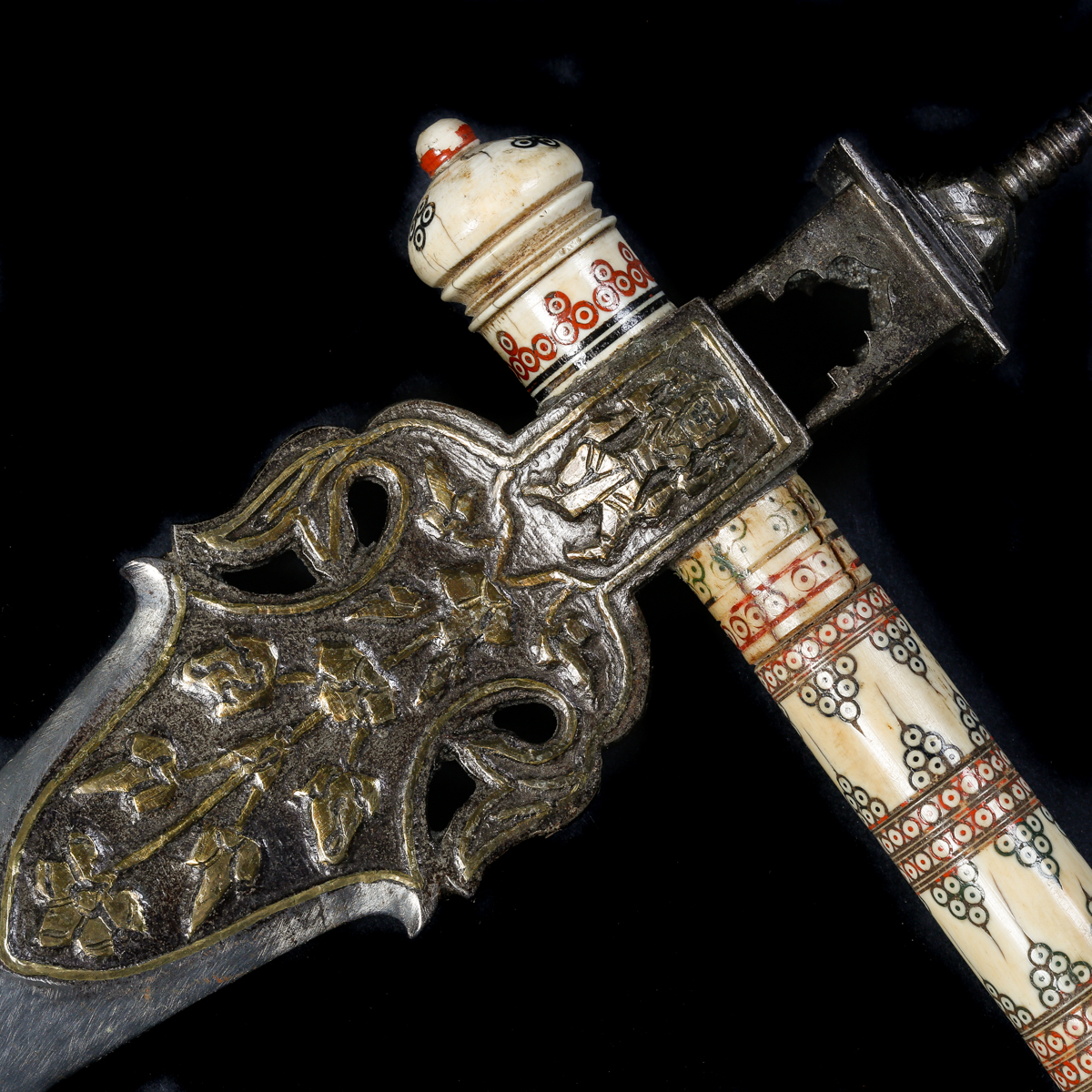 An Indian Hindu axe zagnal. Late 19th century, iron head 22cms with thick brass inlay of Krishna and - Image 3 of 3