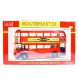 A Sun Star 1:24 scale Routemaster Bus (2902). London Transport RM254, VLT 254. Boxed, minor wear.