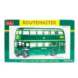 A Sun Star 1:24 scale Routemaster Bus (2904). London Transport Green Line RMC1453, 453 CLT. Boxed,