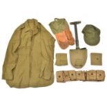 Sundry US uniform, equipment, etc, including: entrenching tool, in canvas cover with belt loop, d