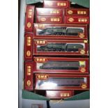 A quantity of Airfix GMR 'OO' gauge railway. 2x Castle class 4-6-0 tender locos: BR Pendennis Castle