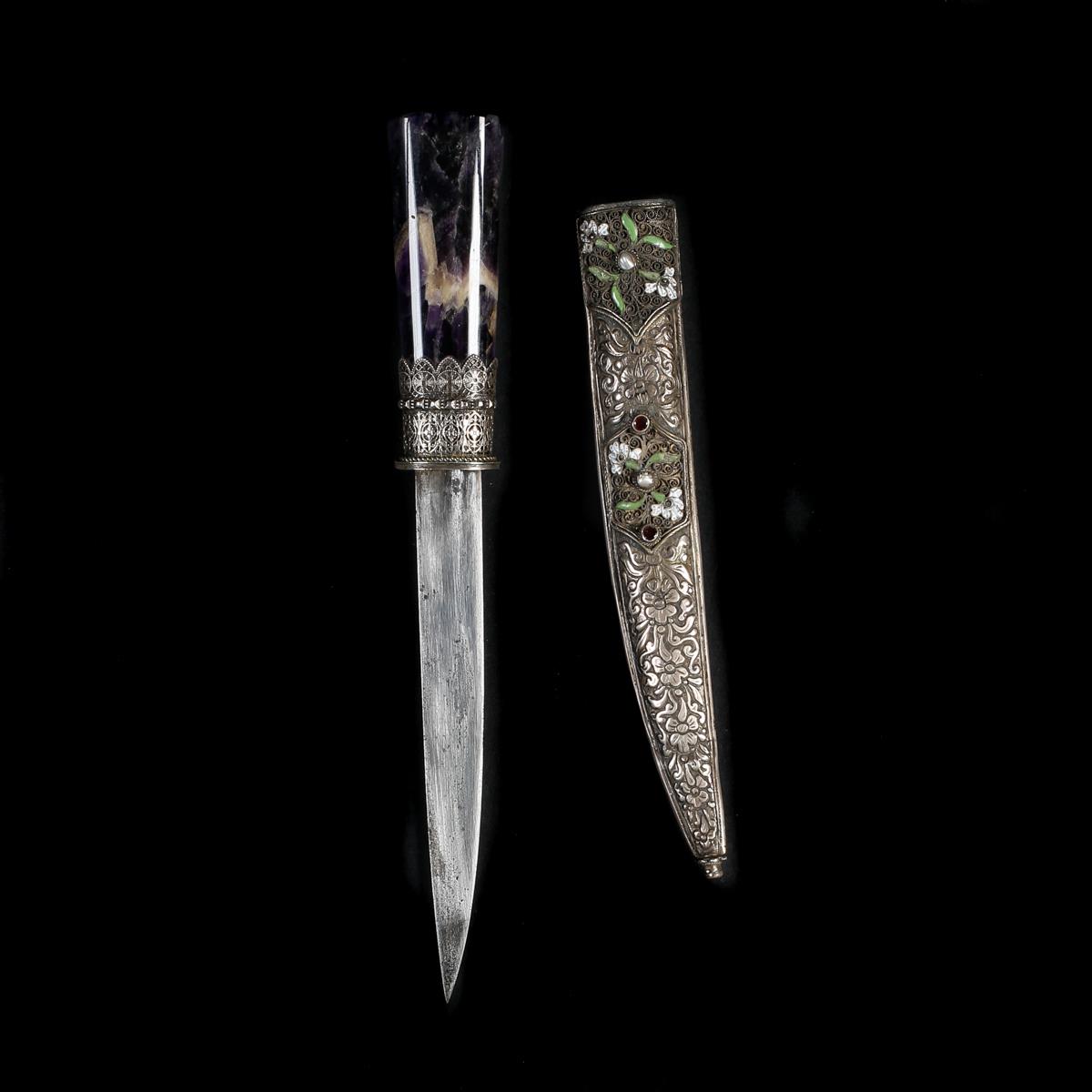 An attractive Hungarian ornamental knife. 20th century, straight SE blade 14cms not sharpened, one - Image 2 of 3