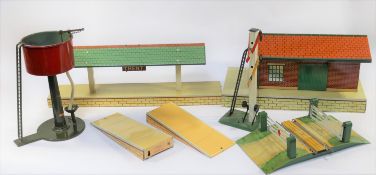 5 Hornby O Gauge Accessories. Water Tank, large Hornby Series example in red and gloss olives green.