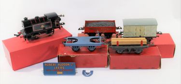 Hornby O Gauge Type 40 Clockwork BR 0-4-0 Tank Locomotive. In red/white lined gloss black livery, RN