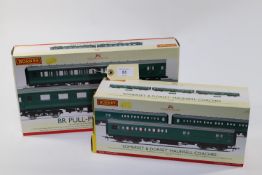 2 Hornby Railways Coach Packs. BR Pull-Push Coaches R4534, comprising 2x Maunsell coaches- a 2nd