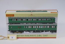 Hornby Railways British Railways 2-BIL '2142' EMU Train Pack (R3162A). Comprising a driving motor