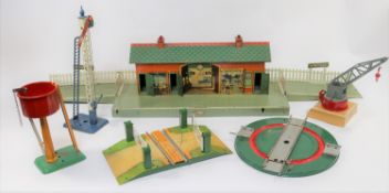 6 Hornby O Gauge Accessories. Hornby Series - 'Windsor' Railway Station. Example with 1920's style