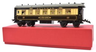 Hornby 'O' gauge railway. No. 2 Special Pullman Coach. 'Loraine'. In brown and cream livery. VGC,