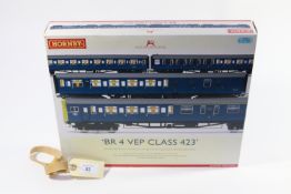 Hornby Railways. A BR 4-VEP class 423 Train Pack R2946. Comprising 423 DTCL, 423 MBSO, 423 TSO and