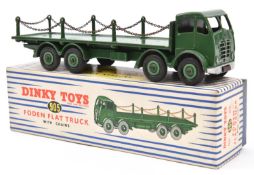 Dinky Supertoys Foden Flat Truck with chains (905). An FG second type example with dark green cab,