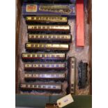 13x Hornby Dublo 3-rail items. Including 3 locomotives; A boxed BR Castle Class 4-6-0 tender loco,