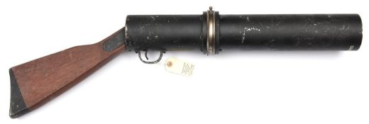A WWII period battery operated signalling 'gun', length 33" of blackened aluminium alloy