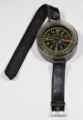 German AK39 pilot's compass. Plastic casing, marked Armbandkompass, Baumuster : AK39, Werk Nr: